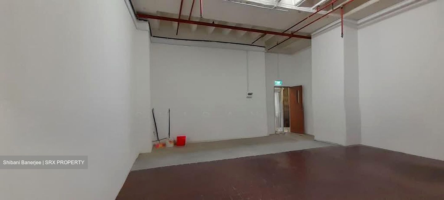 Guan Hua Warehouse Building (D13), Factory #553870191
